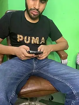 Snapshot of hotyyyyjonny chatting on 19, 6, 2026 hotyyyyjonny online show from 19, 6, 2026