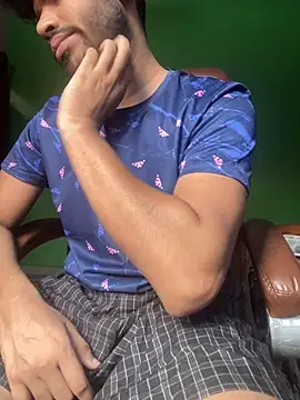 Snapshot of hotyyyyjonny chatting on 18, 6, 2026 hotyyyyjonny online show from 18, 6, 2026