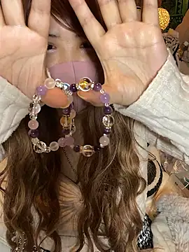 Snapshot of oxLILxMELOxo chatting on 18, 11, 2025 oxLILxMELOxo online show from 18, 11, 2025