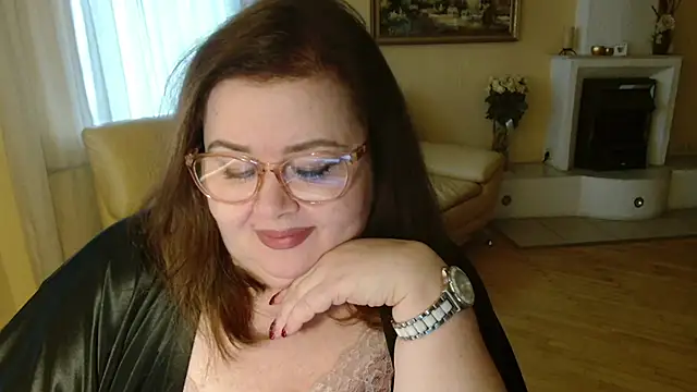 Natali-Gucci online show from 4, 12, 2025