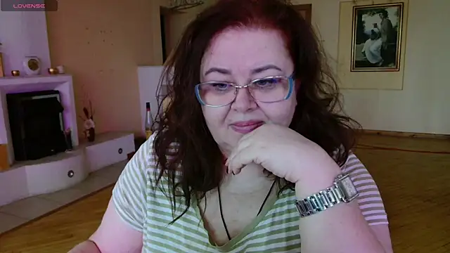 Natali-Gucci online show from 10, 4, 2026