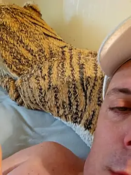 Body1978 M online show from 16, 11, 2025