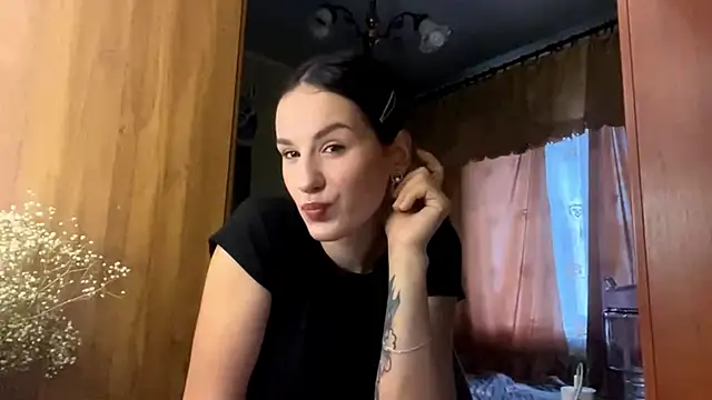 AliciaCapehart online show from 24, 11, 2025