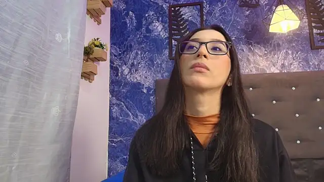 Snapshot of mia_fowler1 chatting on 29, 11, 2025 mia fowler1 online show from 29, 11, 2025