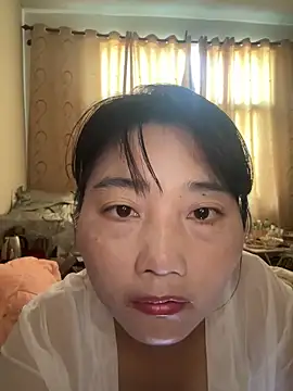 Nuomi6 online show from 18, 11, 2025