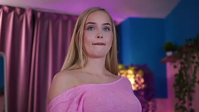 ElyssawetXX online show from 15, 5, 2026