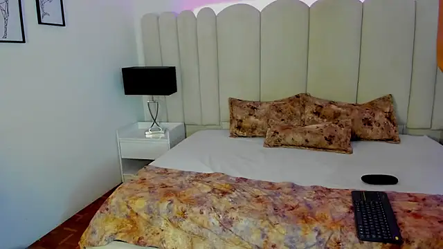 Perla Sea  online show from 6, 1, 2026