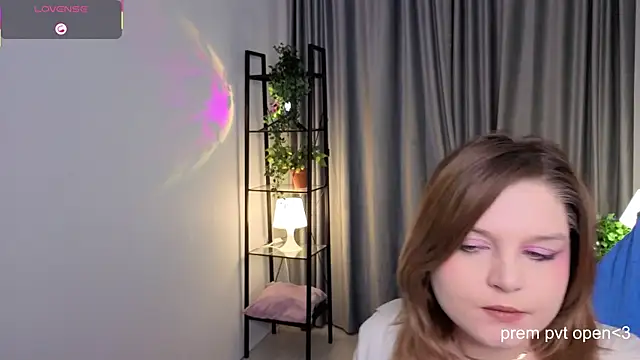 Snapshot of RacieBroom chatting on 8, 1, 2026 RacieBroom online show from 8, 1, 2026