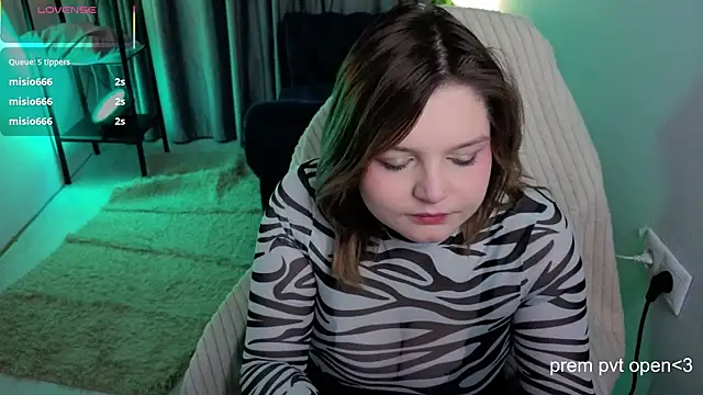 Snapshot of RacieBroom chatting on 14, 1, 2026 RacieBroom online show from 14, 1, 2026