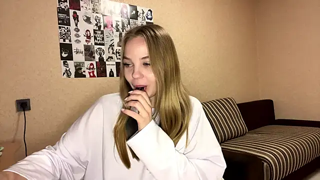 JestineParslow online show from 14, 11, 2025