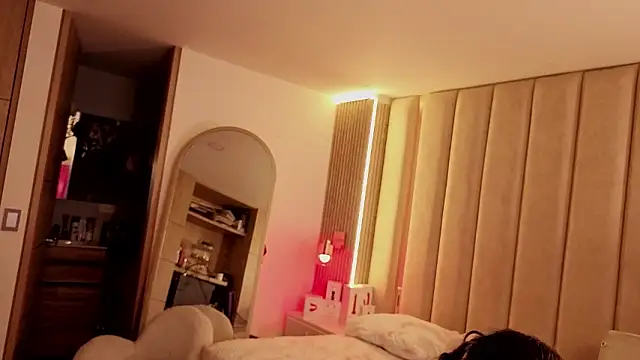 Iamnyxy online show from 10, 3, 2026