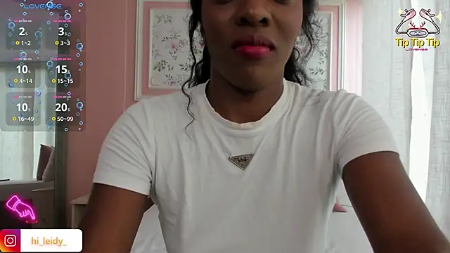 kristen rodriguez online show from 21, 11, 2025