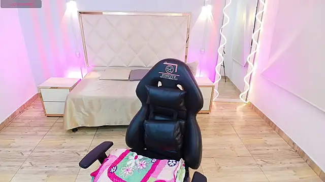 Snapshot of Ariannaa_tay chatting on 30, 11, 2025 Ariannaa tay online show from 30, 11, 2025