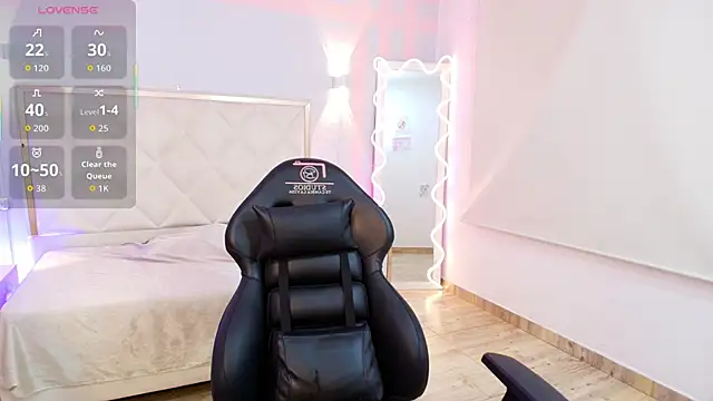 Snapshot of Ariannaa_tay chatting on 14, 11, 2025 Ariannaa tay online show from 14, 11, 2025