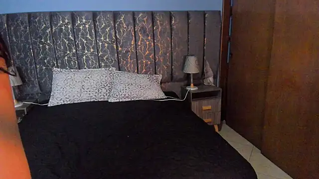 Atenea Velle online show from 22, 12, 2025