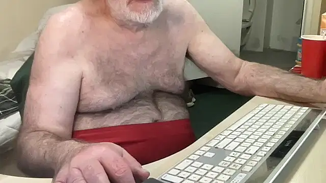 Snapshot of coach-karl chatting on 2, 4, 2026 coach-karl online show from 2, 4, 2026