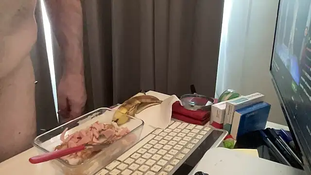 Snapshot of coach-karl chatting on 5, 3, 2026 coach-karl online show from 5, 3, 2026