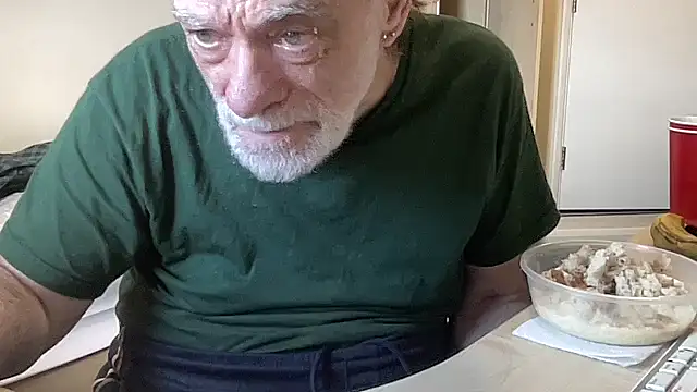 Snapshot of coach-karl chatting on 2, 4, 2026 coach-karl online show from 2, 4, 2026