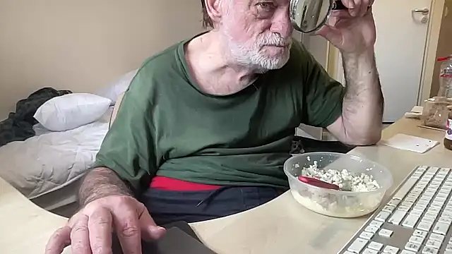 Snapshot of coach-karl chatting on 29, 3, 2026 coach-karl online show from 29, 3, 2026