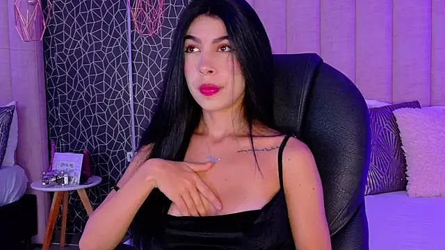 IrisDeLaVega  online show from 7, 5, 2026