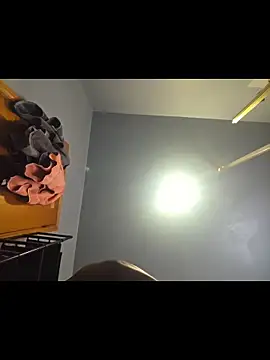 piggylatino online show from 27, 3, 2026