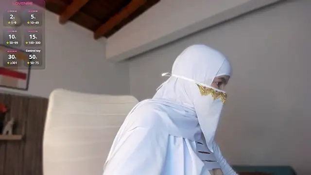 Hannaa Dolly online show from 18, 11, 2025