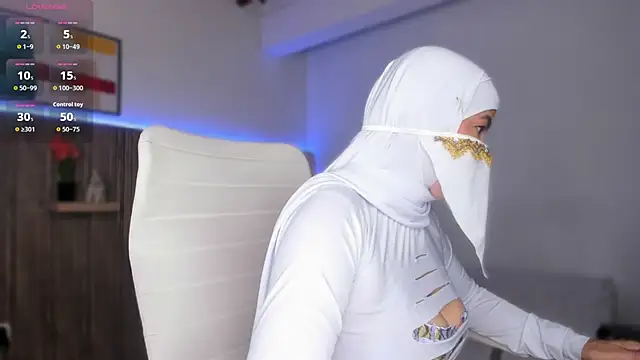 Hannaa Dolly online show from 27, 11, 2025