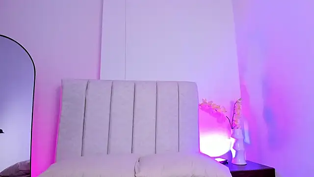 Snapshot of KaliBloom chatting on 27, 2, 2026 KaliBloom online show from 27, 2, 2026