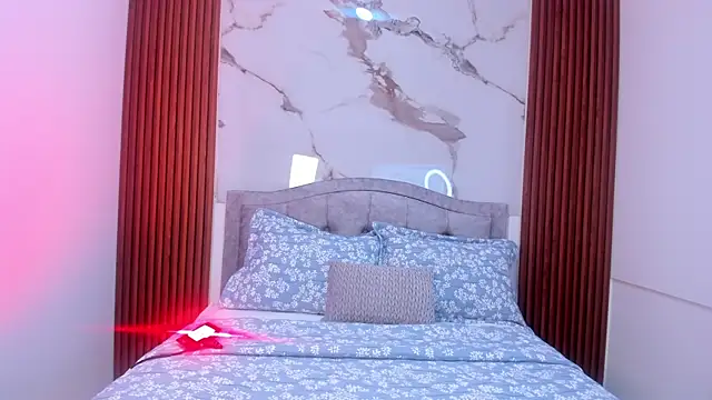 Snapshot of KaliBloom chatting on 20, 11, 2025 KaliBloom online show from 20, 11, 2025