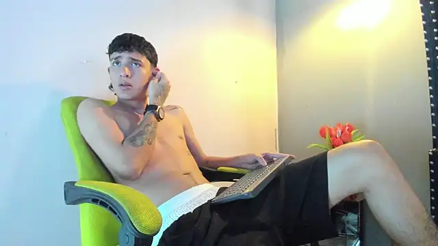 Xanderr owen2 online show from 8, 1, 2026