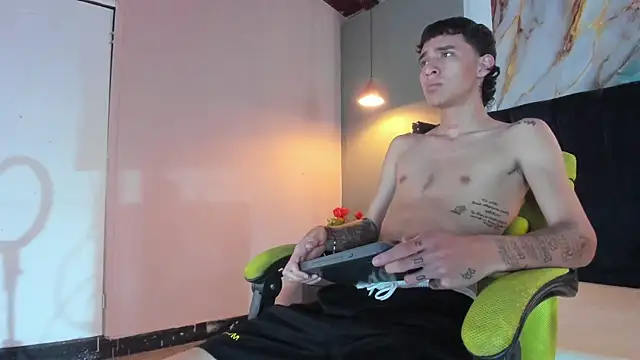 Xanderr owen2 online show from 28, 11, 2025