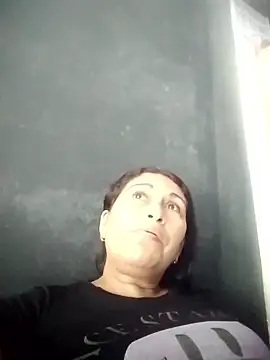 Yuleinnyaguelles online show from 21, 11, 2025