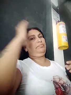 Yuleinnyaguelles online show from 17, 11, 2025