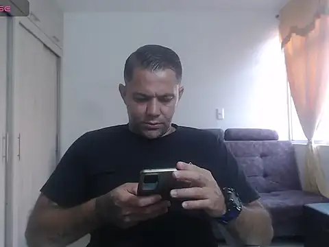 Snapshot of Alexander_Halls chatting on 13, 11, 2025 Alexander Halls online show from 13, 11, 2025