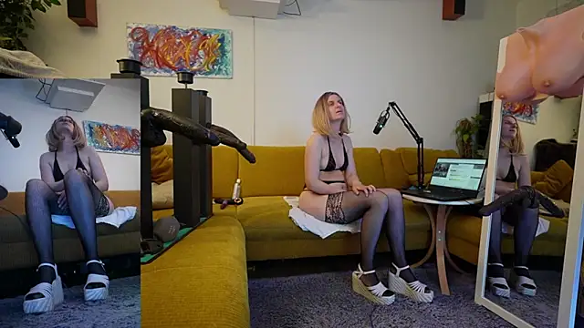 SUZANNEXXXXXX online show from 8, 5, 2026