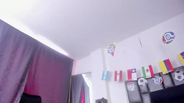 sarahhernandez online show from 10, 7, 2026