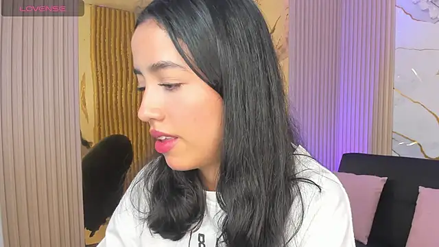 Snapshot of Joselyn_tay chatting on 10, 6, 2026 Joselyn tay online show from 10, 6, 2026