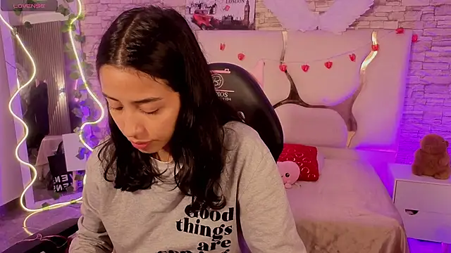 Snapshot of Joselyn_tay chatting on 8, 2, 2026 Joselyn tay online show from 8, 2, 2026