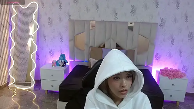 Mavis tay online show from 13, 2, 2026