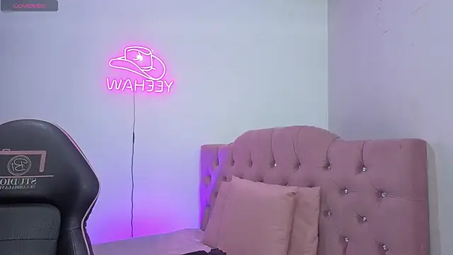 ISABELA TAY online show from 28, 4, 2026