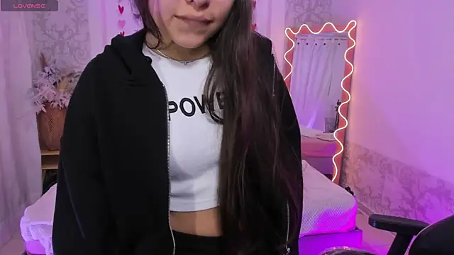 ISABELA TAY online show from 25, 3, 2026