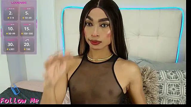 Daphne Hills online show from 7, 3, 2026