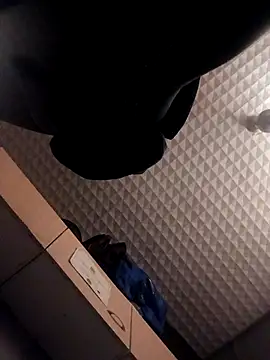 hotguy71000 online show from 29, 11, 2025