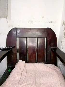 Girl Nasty Dirty online show from 15, 1, 2026