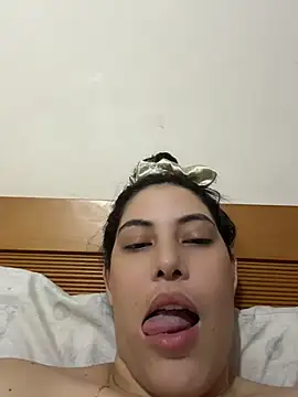 Snapshot of Anna_Bitch_Disgusting chatting on 12, 7, 2026 Anna Bitch Disgusting online show from 12, 7, 2026