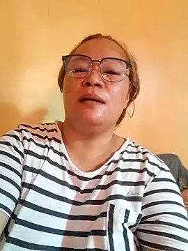 loriepinay46 online show from 8, 6, 2026
