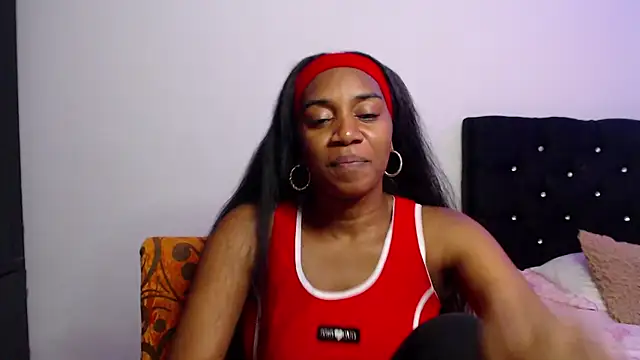 AishaOwens online show from 1, 12, 2025