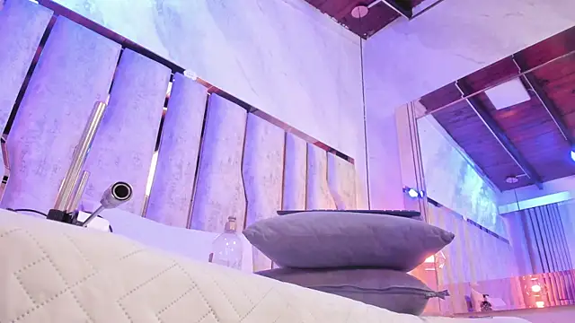 Caroline palmerr online show from 10, 1, 2026