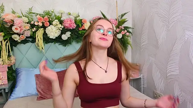 MadisonSmitt online show from 16, 12, 2025