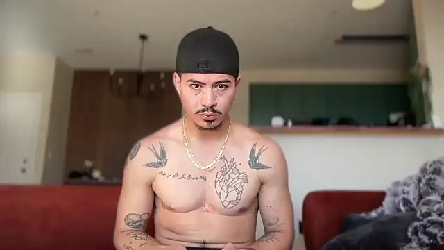 nudecouple100 online show from 24, 11, 2025